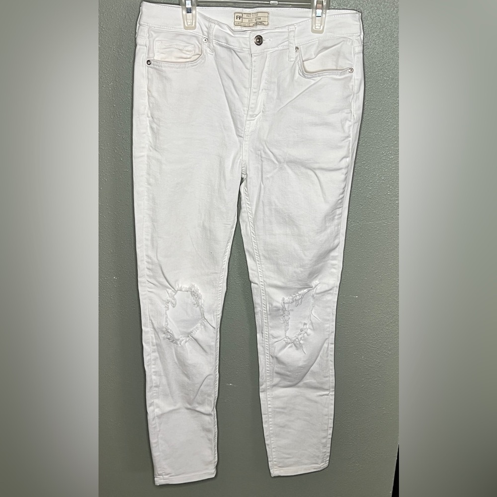 Free People White Jeans 29R